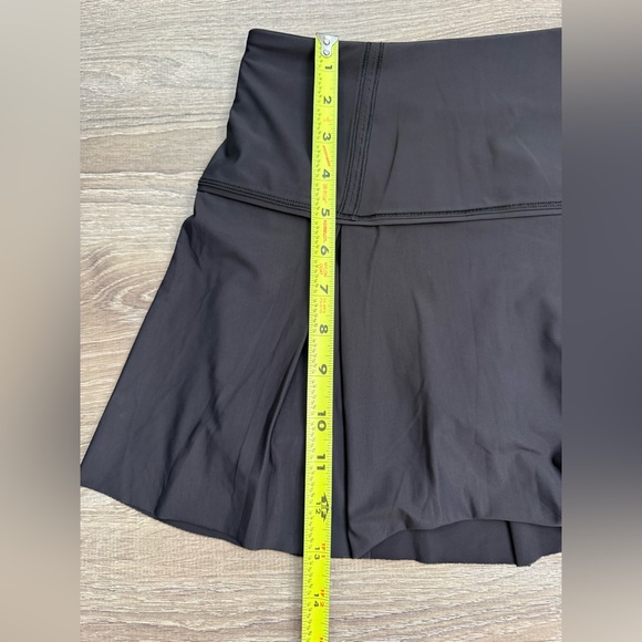 Lululemon Lost In Pace Skirt Black Size 4 - Picture 9 of 11
